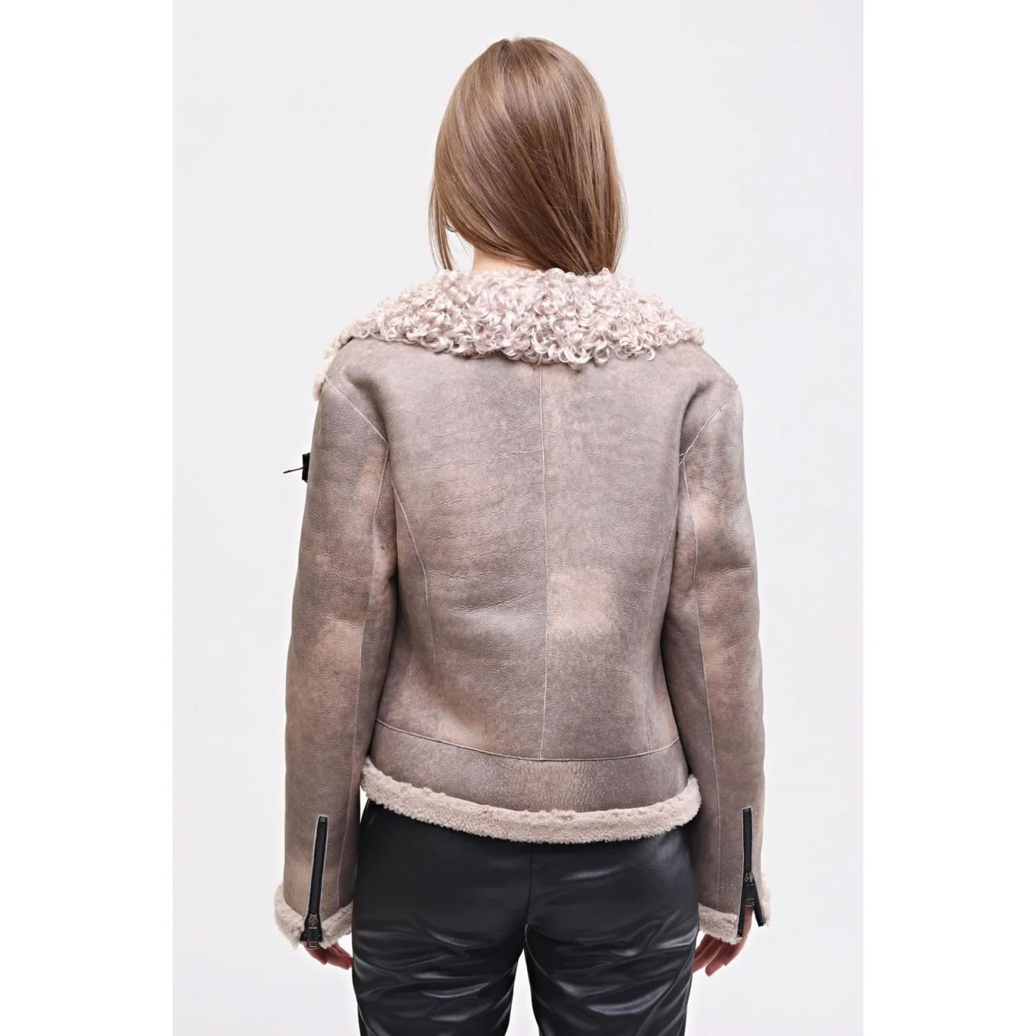 Рисунок 5 - Leatinn Бежевые женские потертые