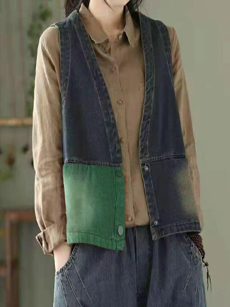 

New Denim Single Breasted Vest Retro Washed Color Matching V-neck Loose All-match Women's Sleeveless Patchwork Short Jacket 2022