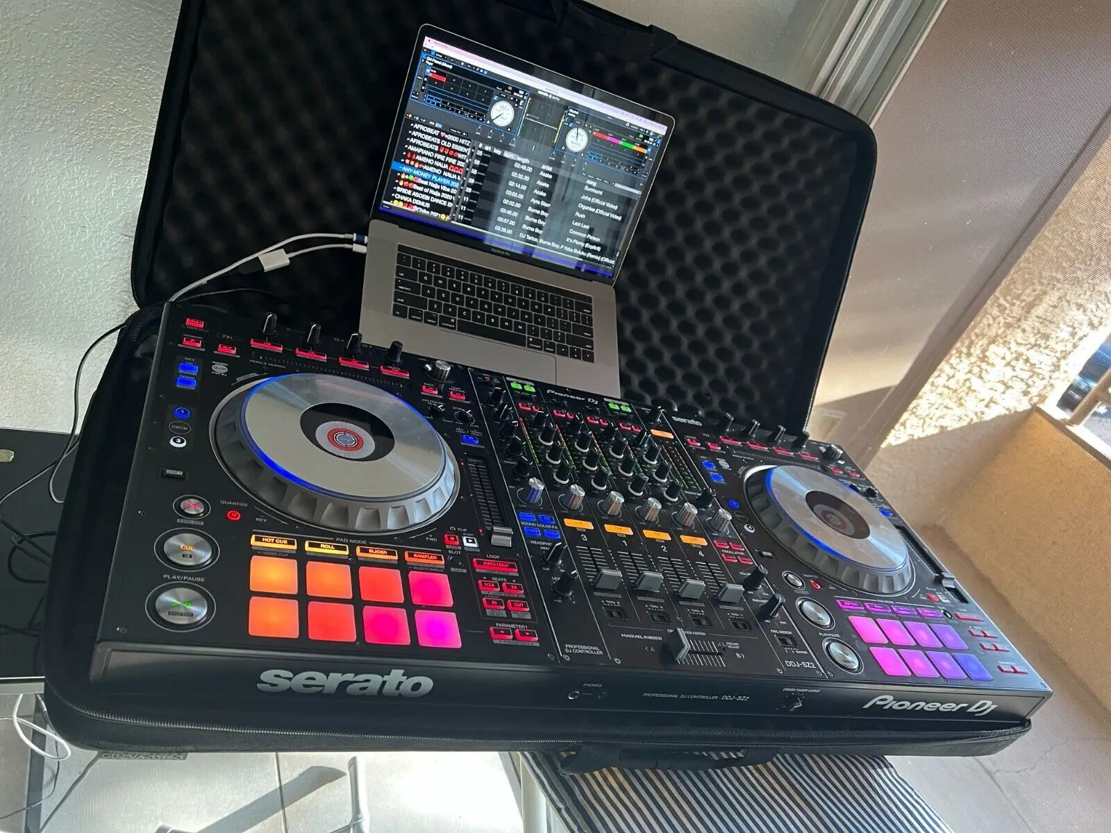 

Заказ нового четырехканального контроллера Pioneer DDJ-SZ2 для Serato DJ