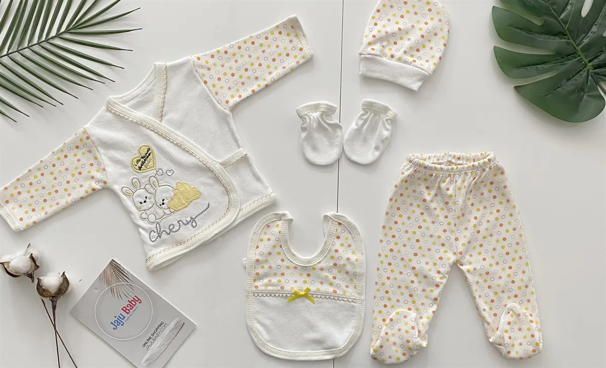 

Jaju Baby 0-3 Months Yellow Polka Dot 5 Pieces Newborn Hospital Outlet Set