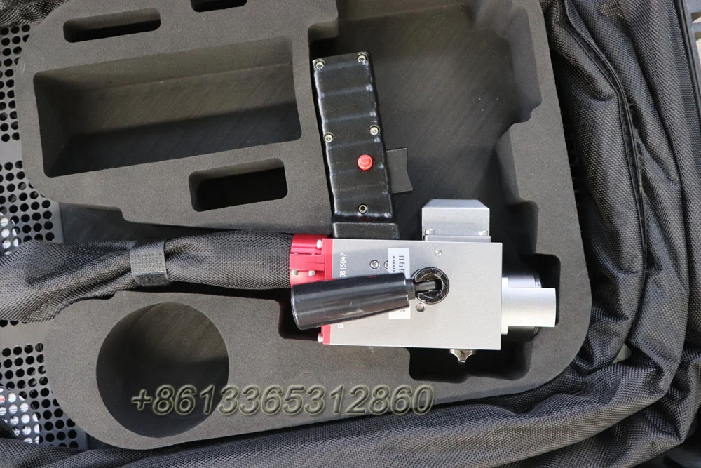 Портативная машина для лазерной чистки 100 Вт/200 Вт/300 Вт фирменная лазерная