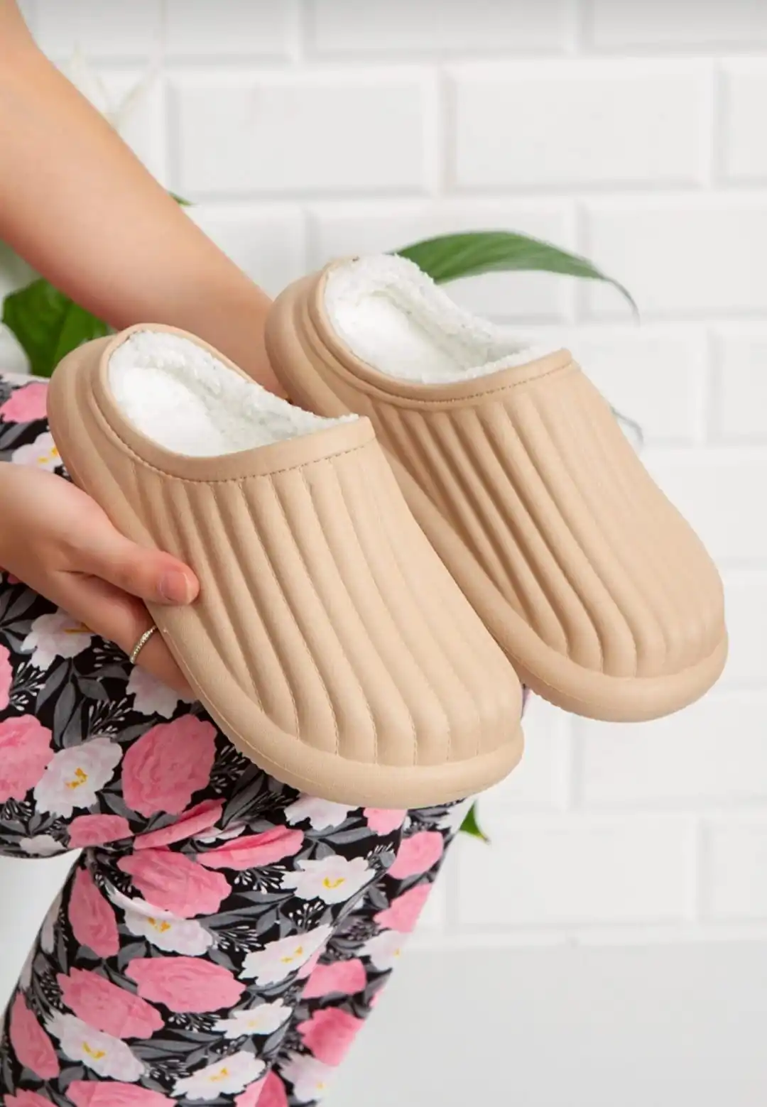 Flora Beige Indoor Wool Unisex Indoor Slippers Winter Slippers