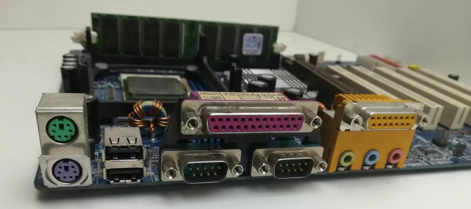 Материнская плата GIGABYTE GA-8IE Socket 478 | Компьютеры и офис
