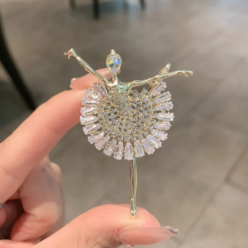 

Fashion Rhinestone Cute Dancing Girl Brooches Crystal Ballet Dancer Brooch Pins for Women Wedding Corsage Accessories Jewelry