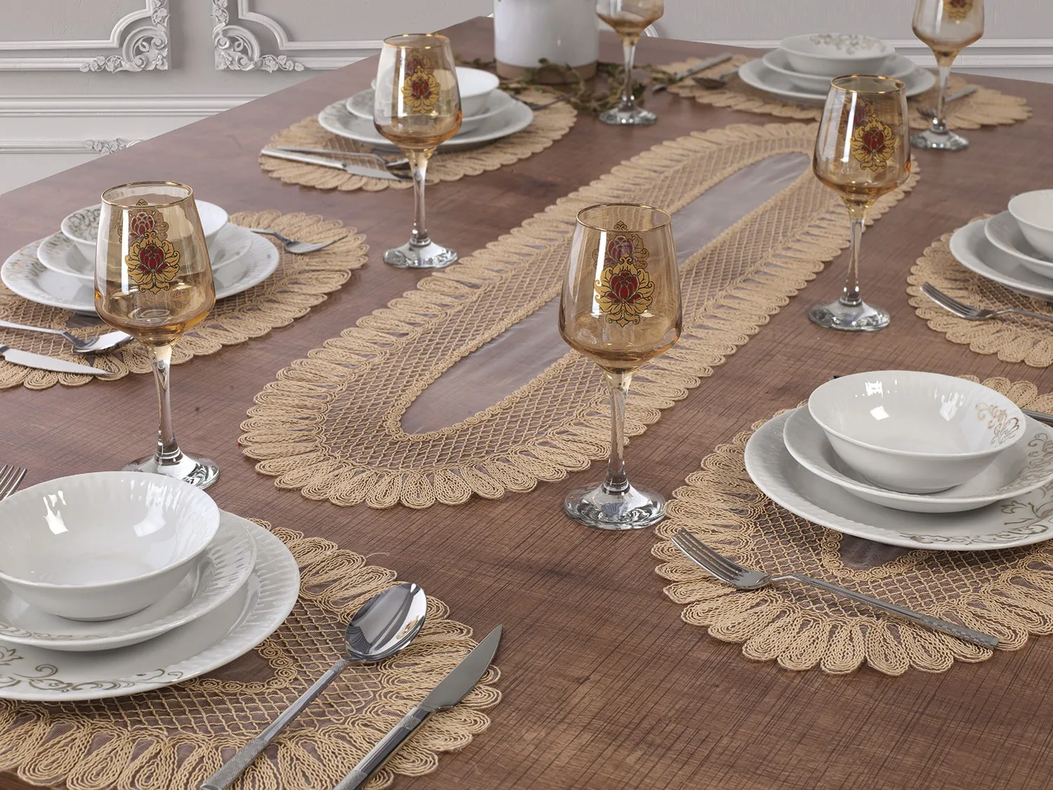 

Luxury Embroidered On Tulle Table Runner Set 6, 8, 12 Persons Modern Home Tablecloth Tableware Dining Decor Wedding Table Decor