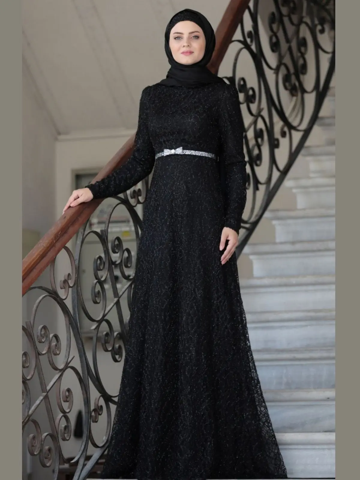 

Glitter Hijab Evening Dress 100% Viscose Hidden Zipper Unlined Belted Lace Long Sleeve Zero Collar Muslim Fashion Hijab Clothing