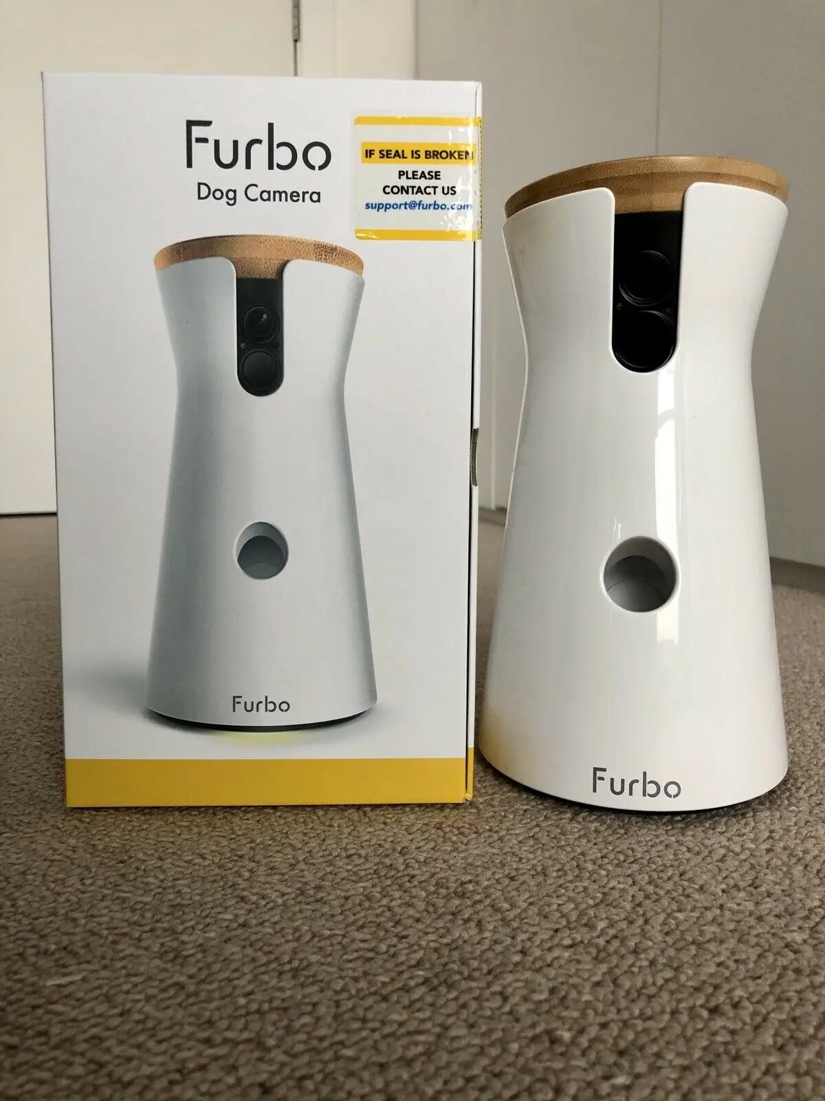 

ORIGINAL HOT Fur_bo 2.5 Dog Camera Treat Tossing Full HD With Wifi Pet and 2Way Audio