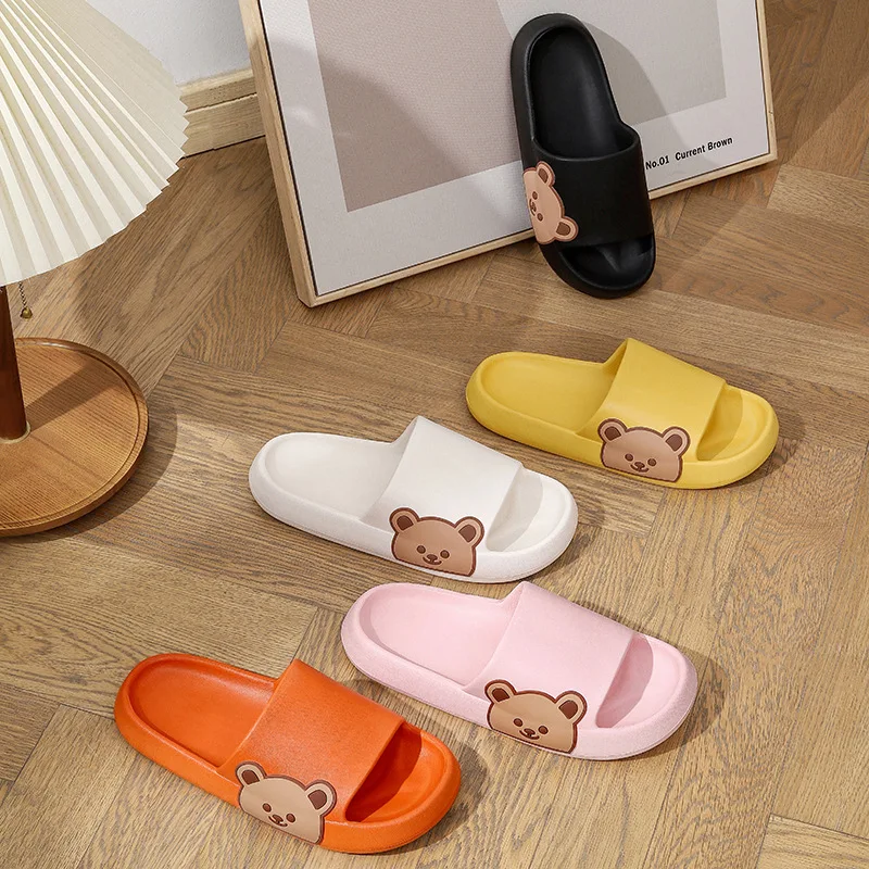 Women's Thick Bottom Home Slippers Cute Ladies Indoor Outdoor Wear Cute Cartoon Bear Bathroom Slippers Thick Beach Sandals
