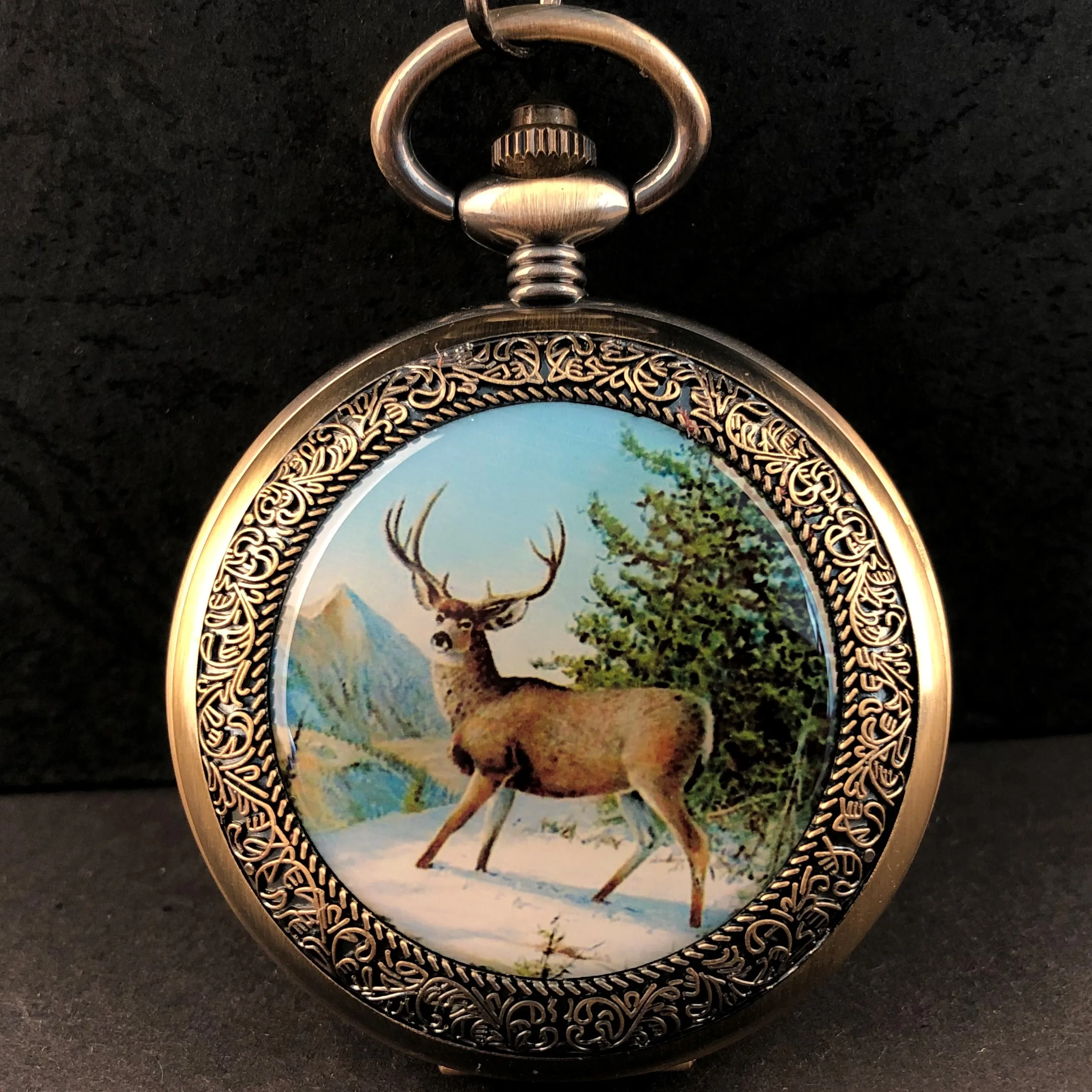 Fashion Brand Mechanical Skeleton Clock Retro Walking Elk Deer Hand Winding Pocket Watch Fob Chain Male Female Gift