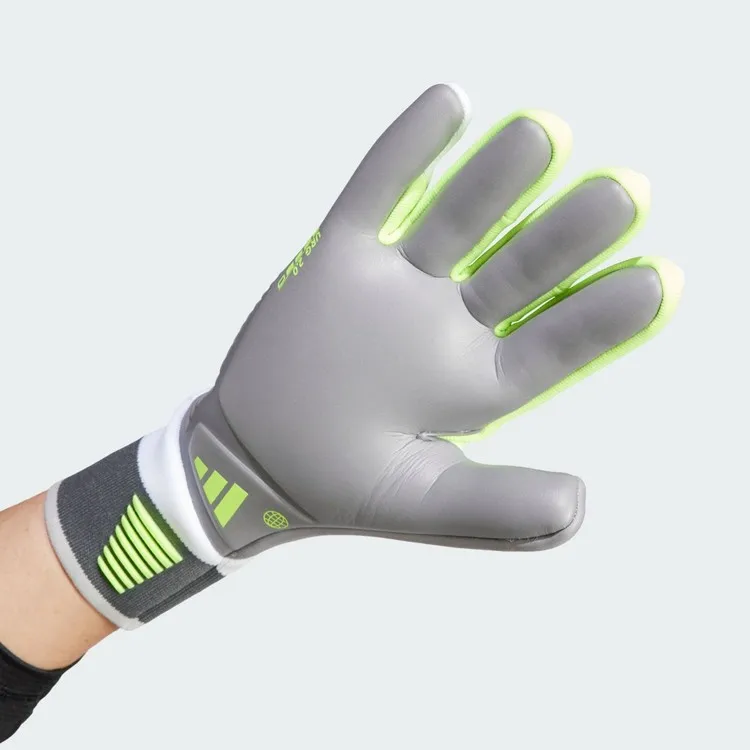 Рисунок 2 - Вратарская перчатка Adidas IA0862