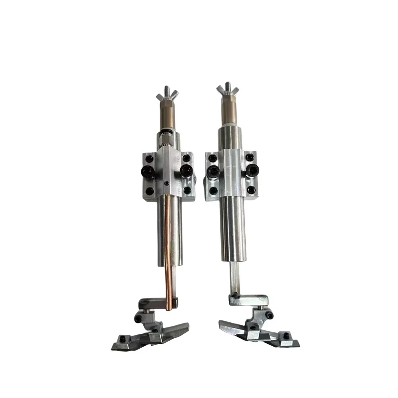 

Скребковое устройство для кромкооблицовочного станка