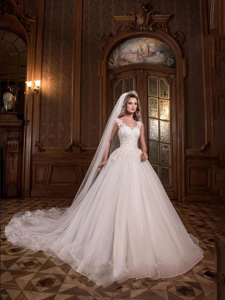 

TIXLEAR Wedding dresses A line Sleeveless Lace Applique Sheer Straps Bridal Gowns Marry dresses Wedding ceremony Marriage