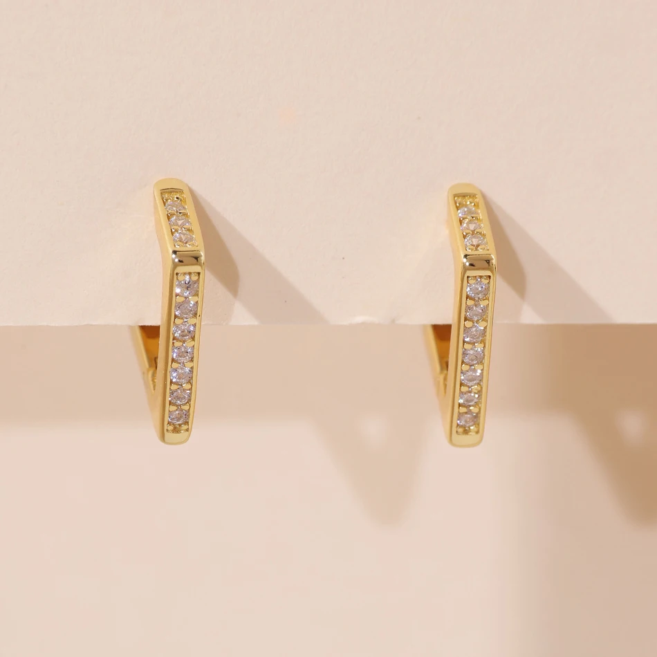 Женские серьги-кольца из серебра 925 пробы с фианитом