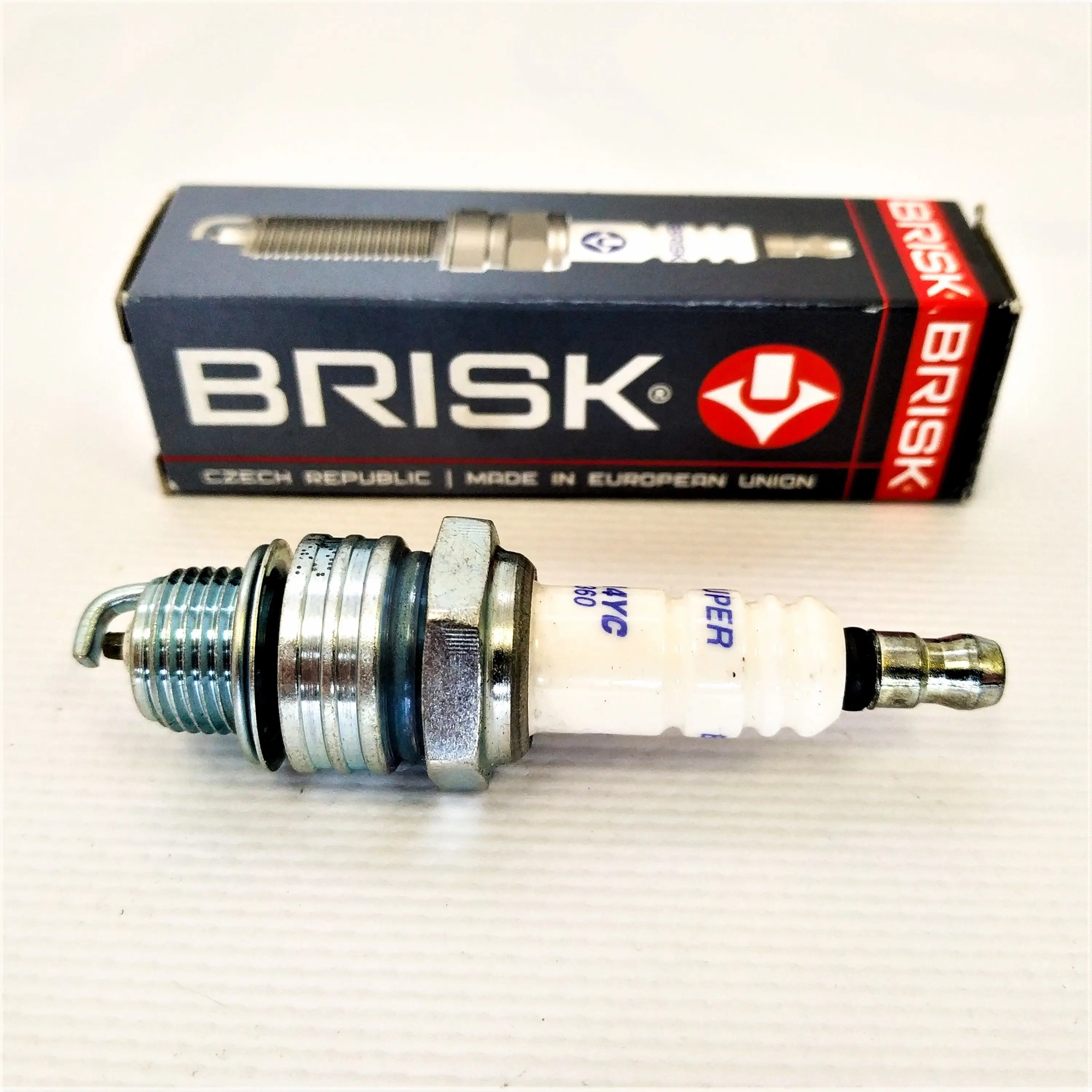 Свеча Brisk N14 YC мотоцикла Урал Днепр Иж Восход Минск Ява (комплект 2шт.) |