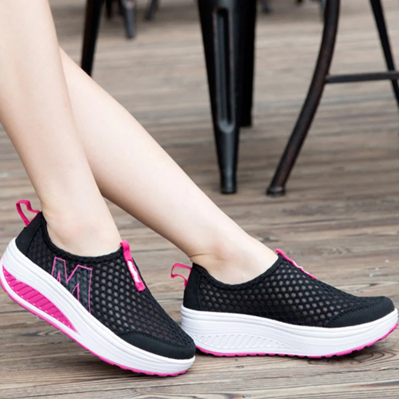 Summer Flat Female Tennis Shoes Wedge Hollowed Out Slip-on Mesh Platform Vulcanization Shoes Breathable Lightweigt Sneakers