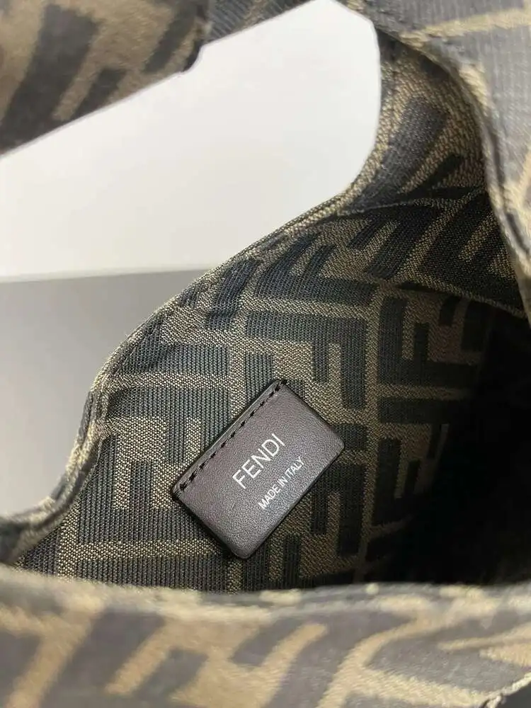 точная копия 1:1 Стиль Fendi Новая Старая Цветочная Сто Сумок На Плечо Пригородная
