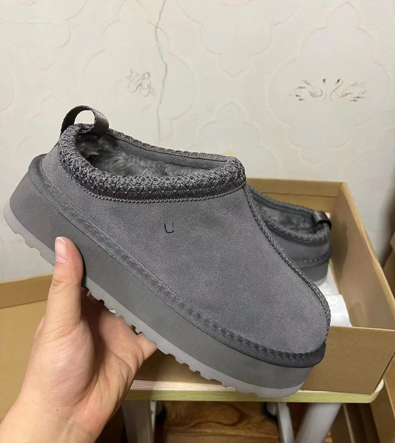 

New Gray Classic Snow Boots Designer Tazz Slippers Tasman Fur Slides Ultra Mini original logo Ankle Wool Blend Comfort Booties