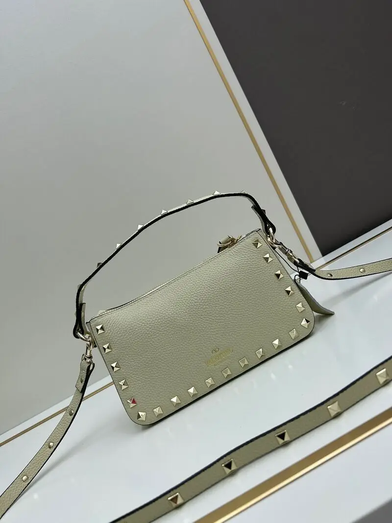 сумка через плечо в стиле Valentino 1 экземпляр 1: