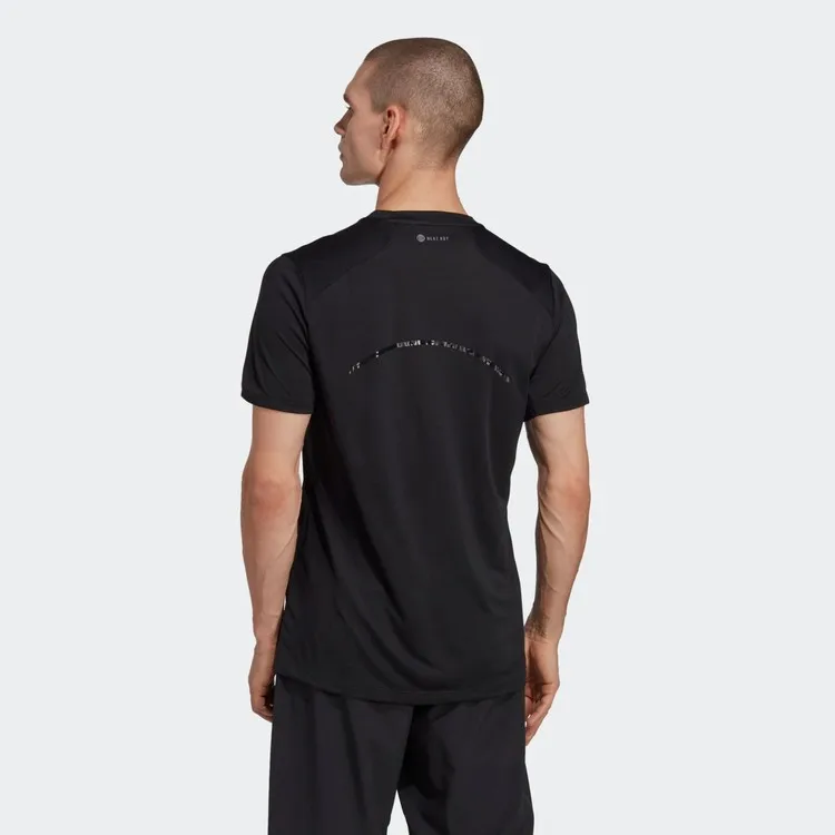 Рисунок 2 - Мужская черная футболка Adidas