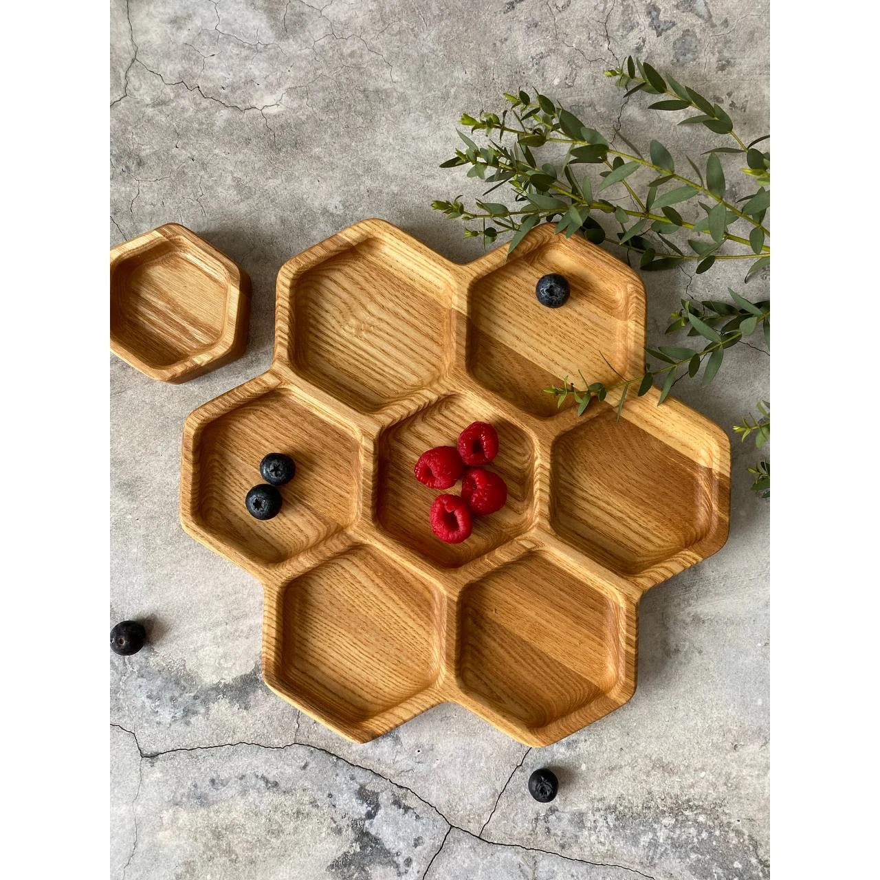 Менажница тарелка деревянная сервировочная декоративная Blessed HOME / D27 | Дом и сад