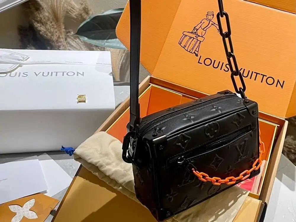 копия 1: 1 Маленькая КоробочКа Из ВолоВьей Кожи В Стиле Lv / Louis Vuitton С Логотипом На