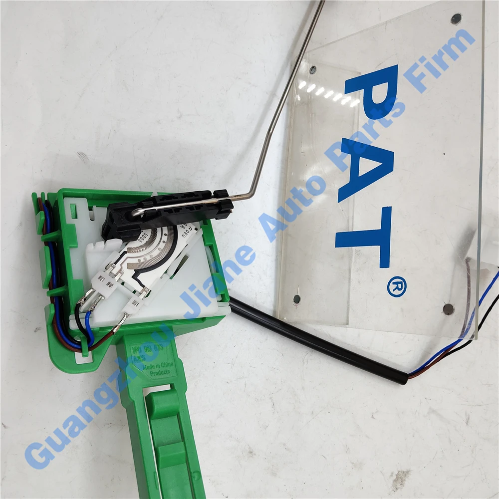 

Датчик уровня топлива PAT 7P0919673G для VOLKSWAGEN TOUAREG 3,0 T 3.6L 4.2L V6 11-18 Porsche