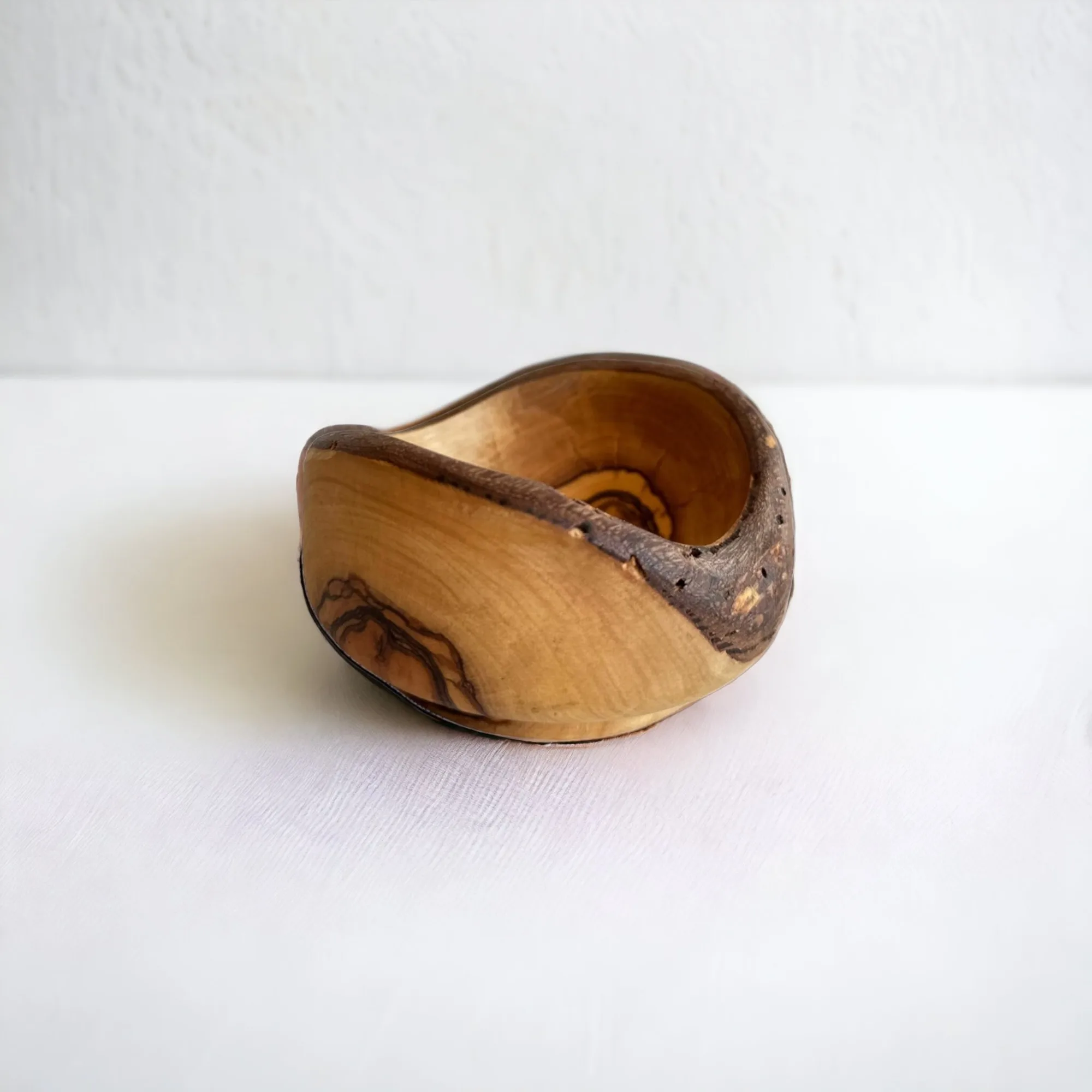 

Handcrafted Olive Wood Rustic Bowl - Nature-Inspired Elegance for Your Home