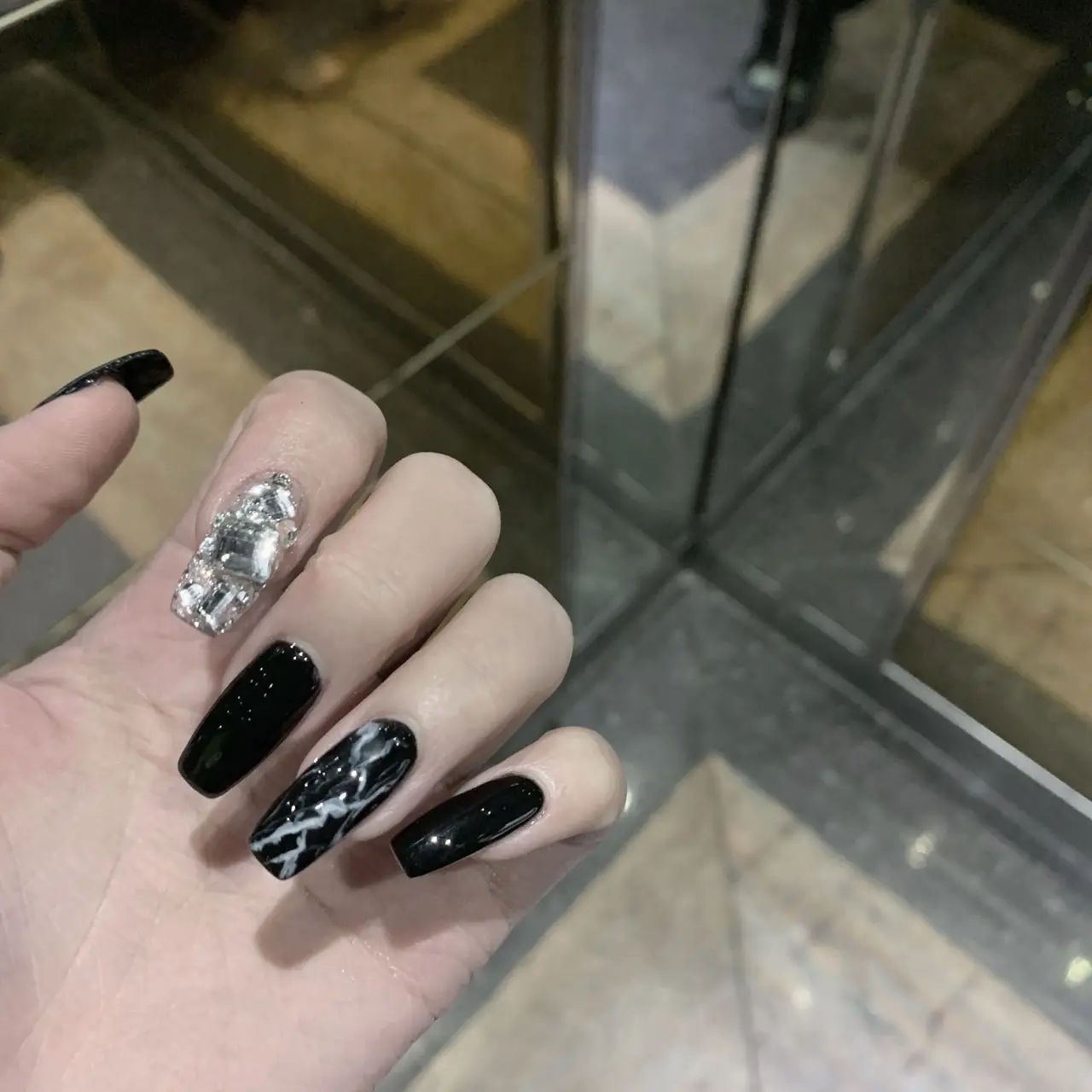 

Gotrendy Handmade Black diamond Reusable Press on Nails box Acrylic crystal Nails Bling Microdrill glitter Ballet fasle nails