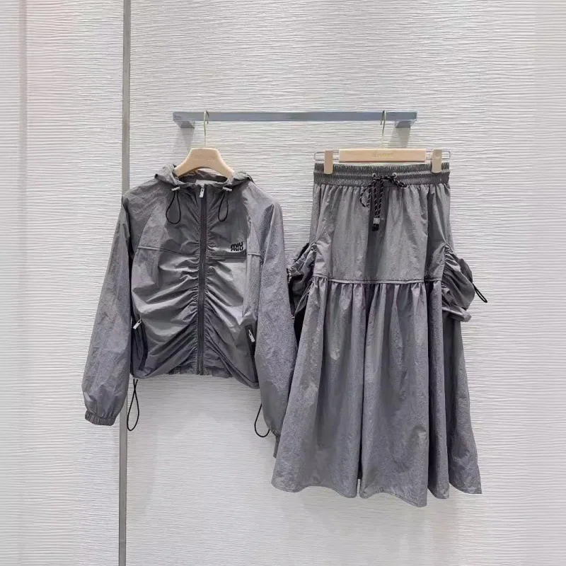 Копия 1:1 Миумиу 24-летняя Новая модная одежда с вышитыми буквами Повседневная