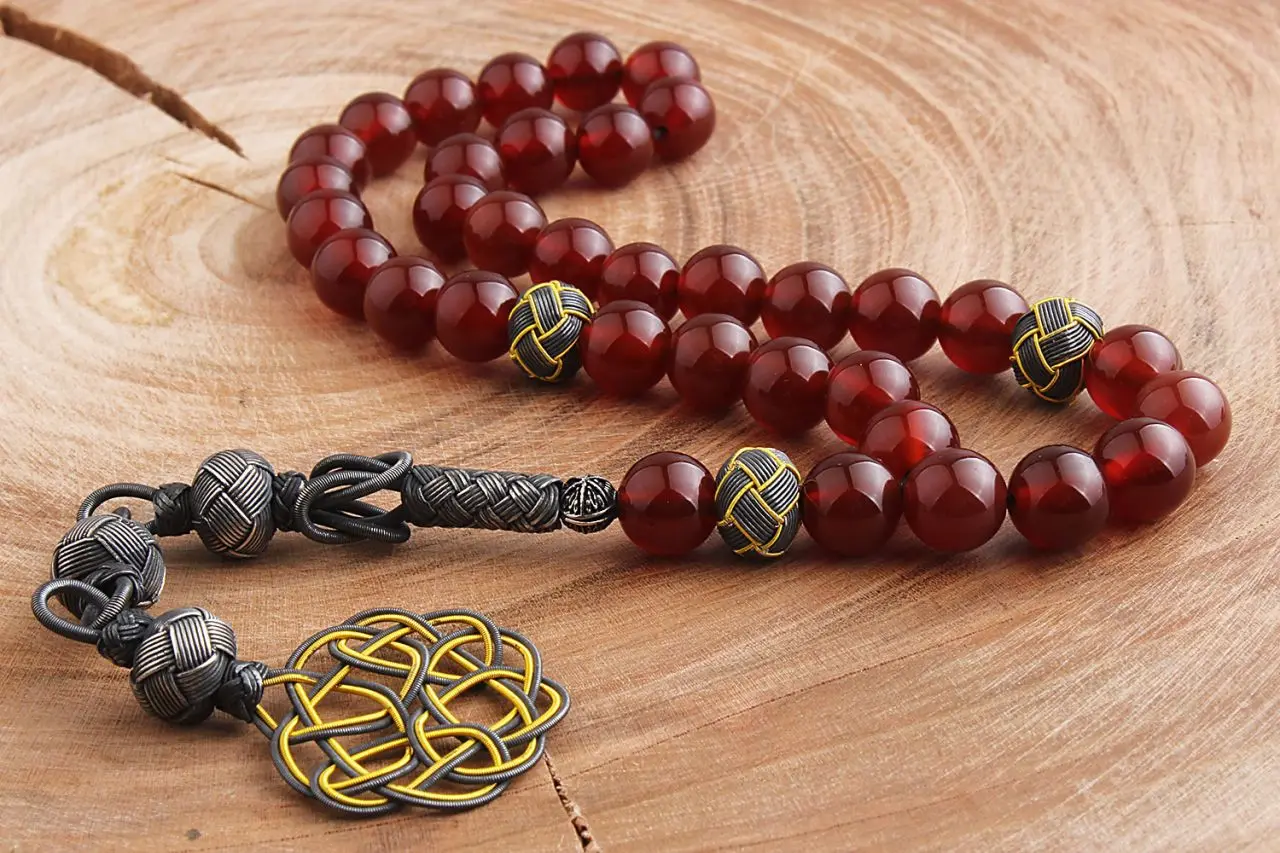 

Серебряный казаз с кисточками, агат, камень розарий