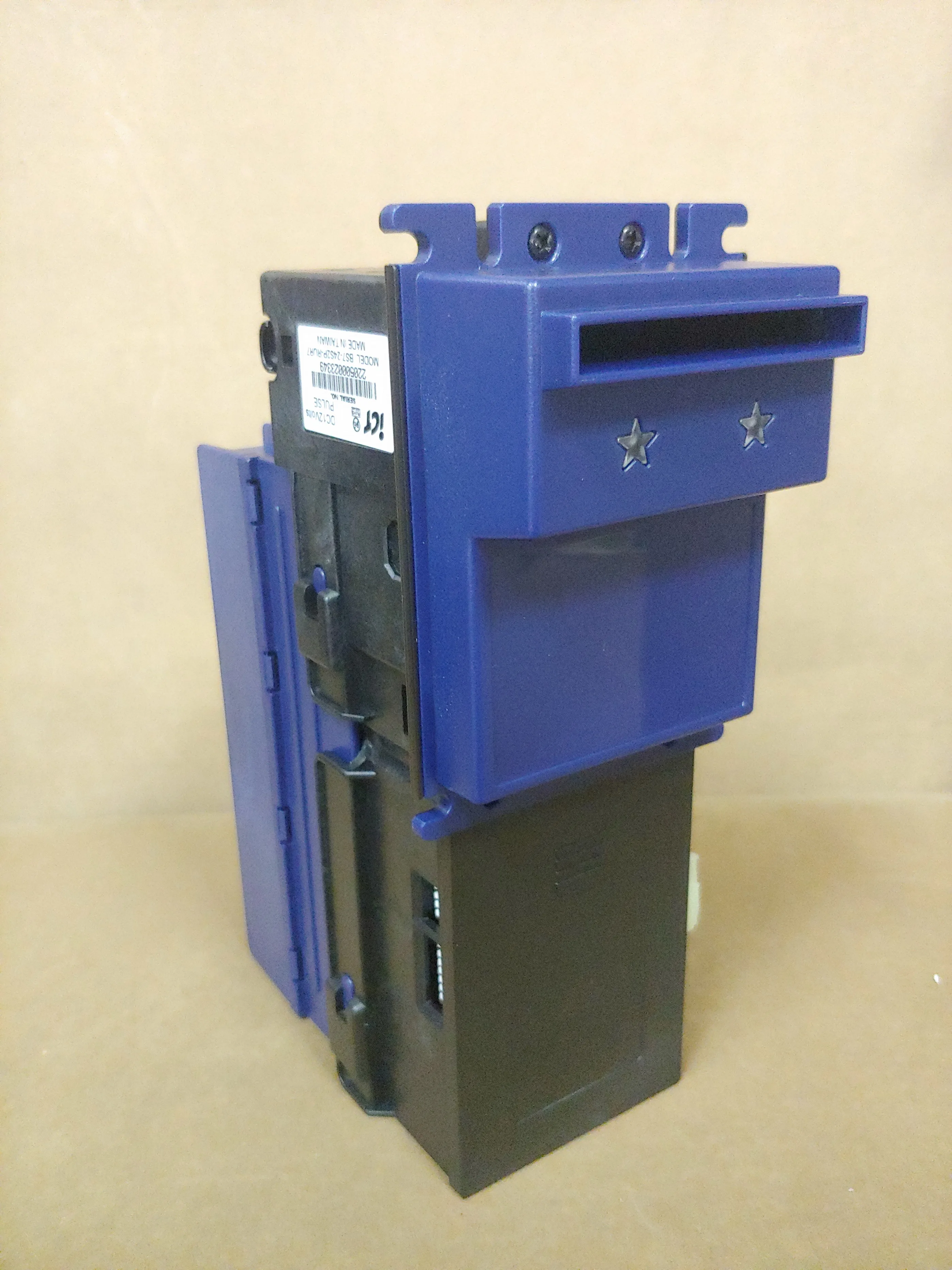 Ict v7 стекер. Ict v7. Купюрник ict a7. Купюрник ict v7. Купюроприемник ict v7.