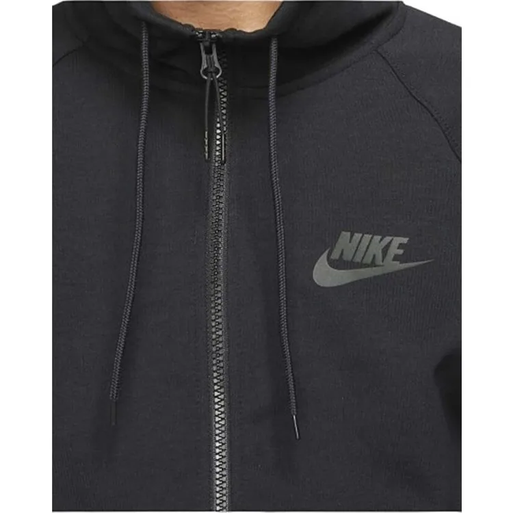 Рисунок 5 - Nike Спортивная толстовка с капюшоном