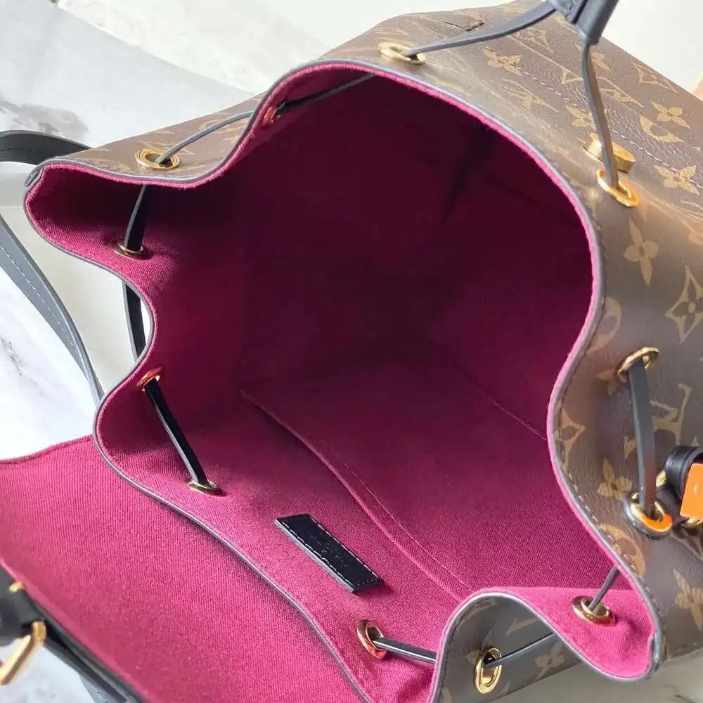 точная копия 1:1 Маленькие Стильные Рюкзаки LV Minimalist Leisure Leather Backpack