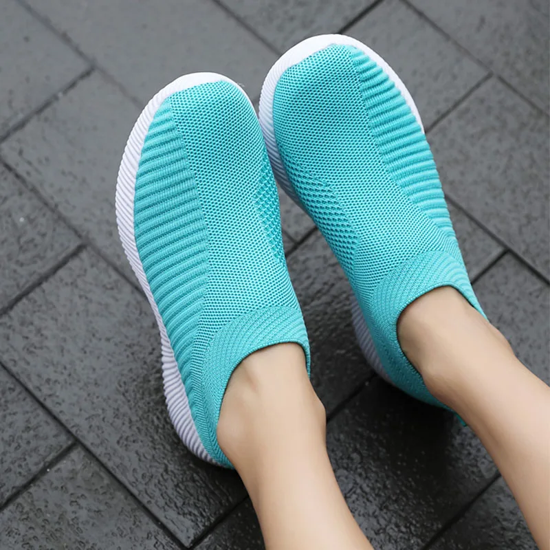 Woman Lightweight White Sneakers Summer Casual Female Slip on Shoes Breathable Comfortable Walking Flats Free Shipping Shoe