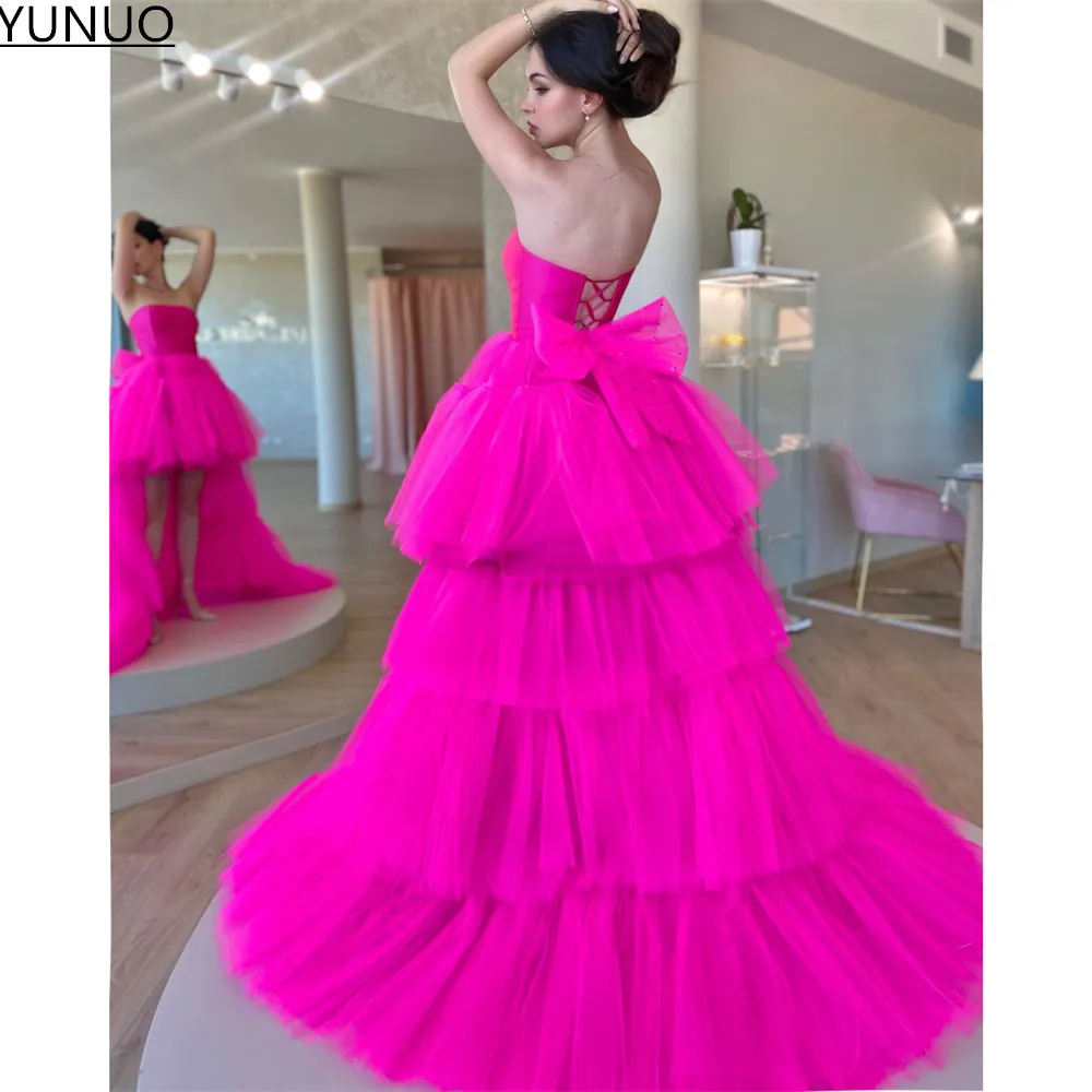 

YUNUO High Low Tiered Tulle Fuchsia Prom Dresses Strapless Short Front Long Back Women Evening Party Gowns for Graduation فستان