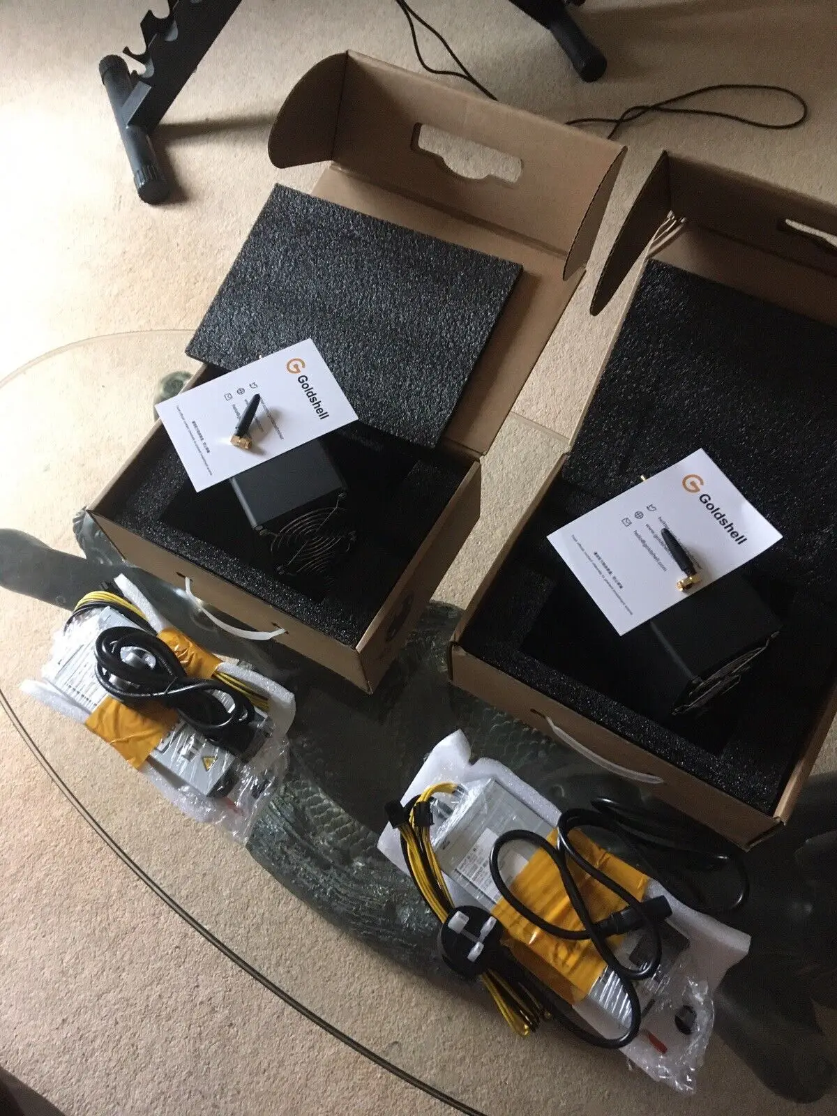

HOT SALES Goldshell KD Box Pro 2.6TH KDA Kadena ASIC Crypto Miner PSU incl.- New