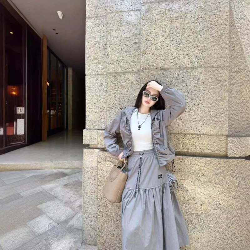 Копия 1:1 Миумиу 24-летняя Новая модная одежда с вышитыми буквами Повседневная