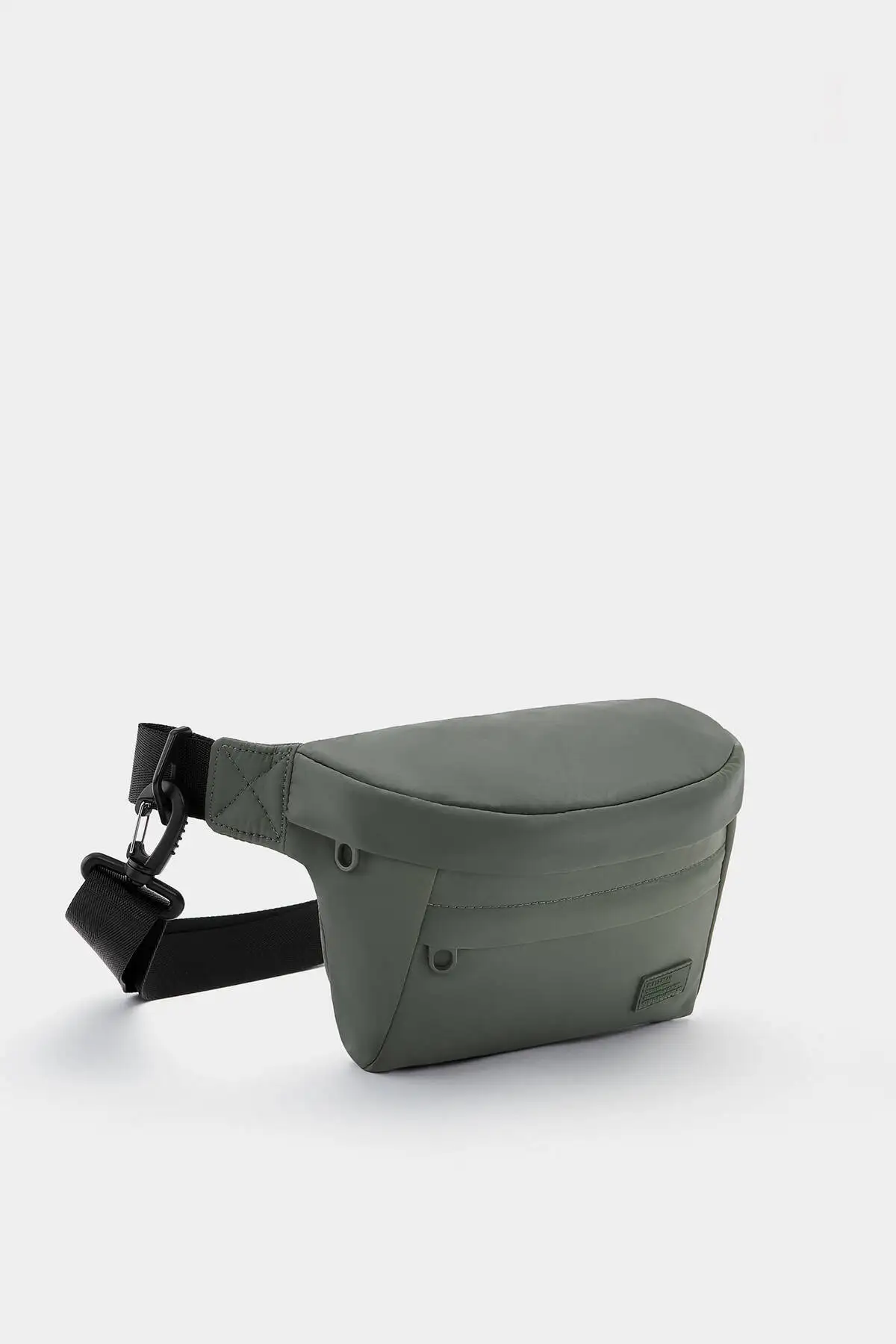 Fanny pack pull and bear hotsell