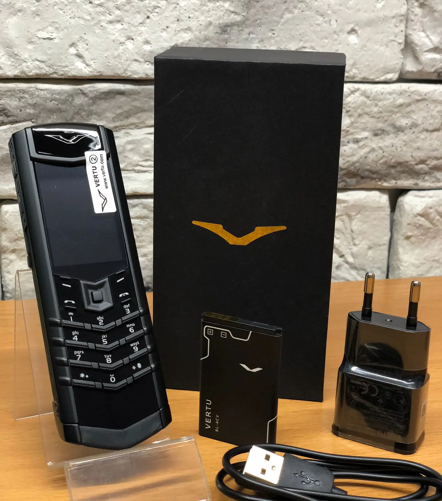 Кнопочный телефон Vertu signature S Design 2 sim Pure Black