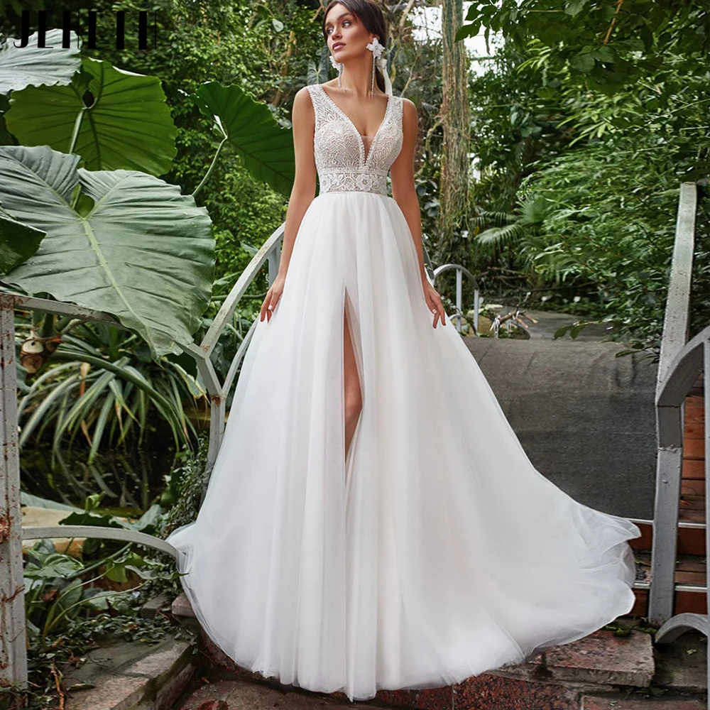 

Bohemia A Line Wedding Dresses V Neck Lace Appliques Sleeveless Backless Robe De Mariée Soft Tulle Bridal Gown For Sexy Women