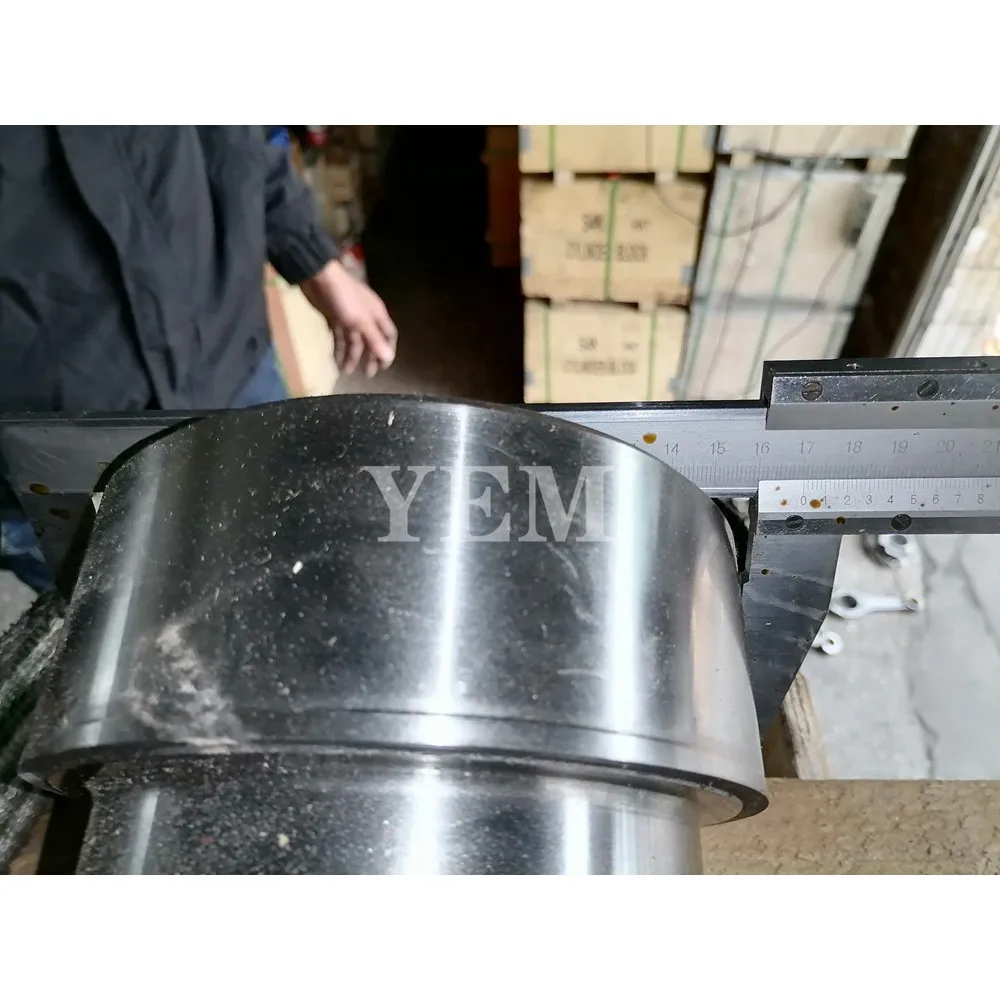 Рисунок 4 - Запчасти для двигателя экскаватора