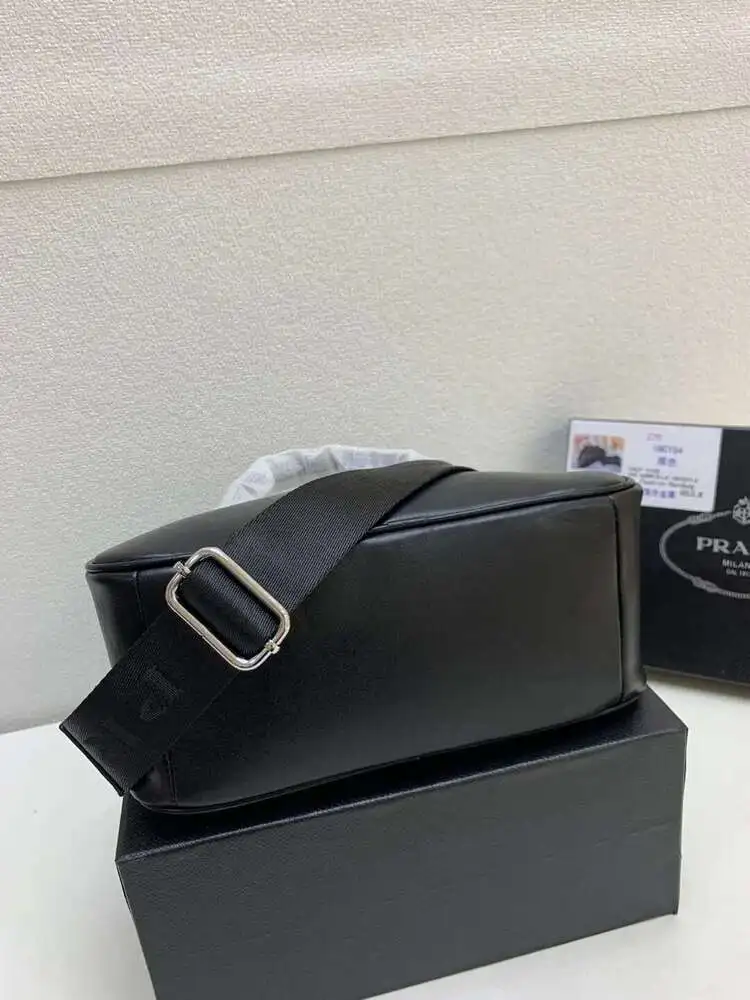 Кожаная Сумка В Стиле 25см*11см*15см |