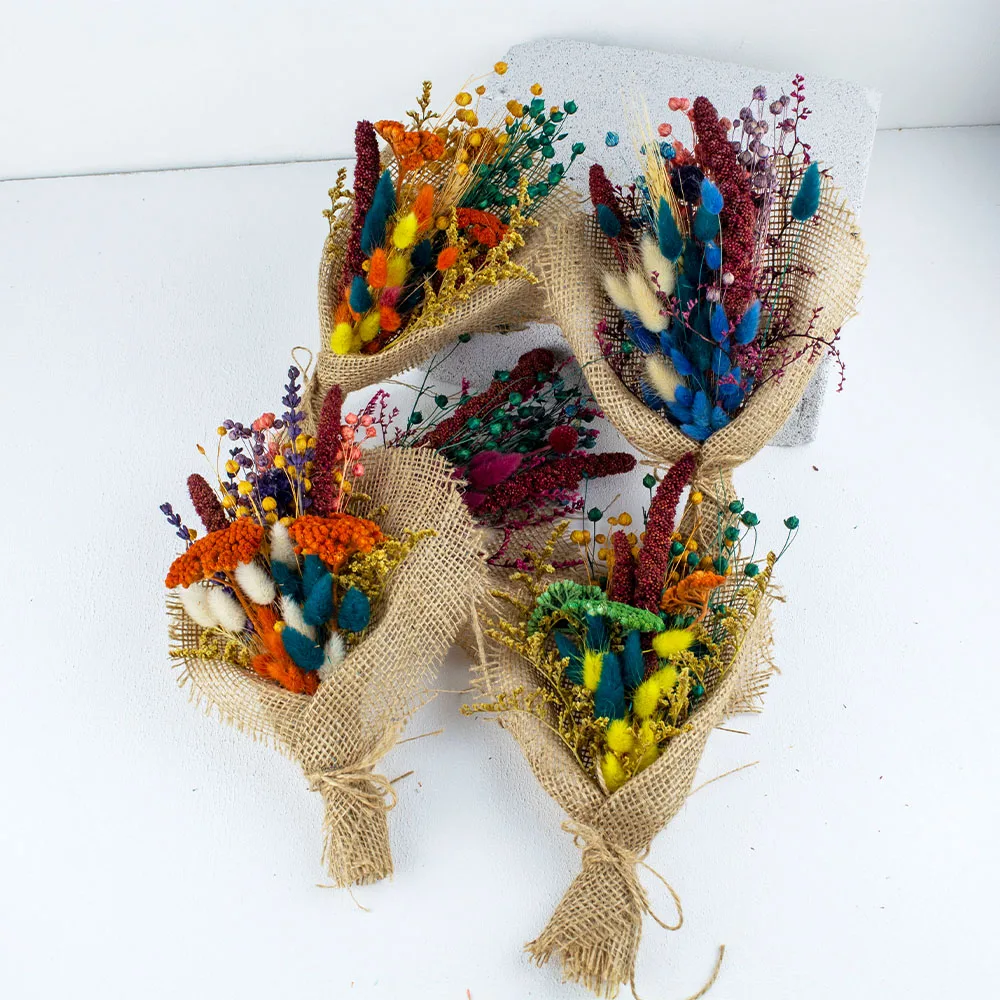 

Natural Handmade Dried Flower Bunch Small Engagement and Wedding Bouquet Dried Herb Bouquet Bridesmaid With Decorative Jute Clot