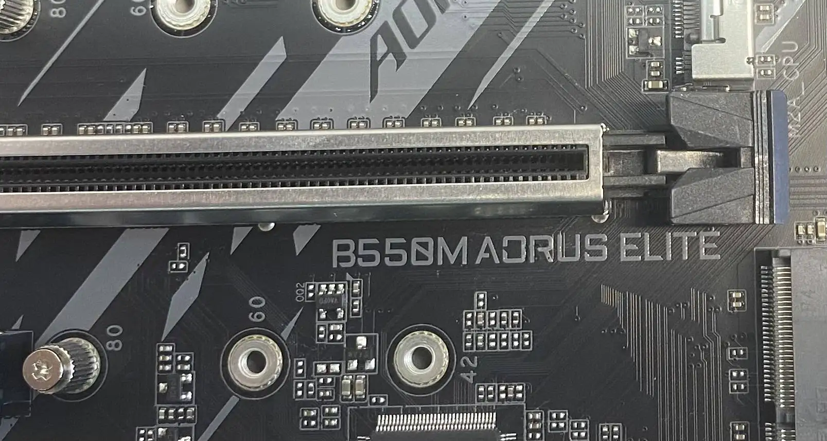 Материнская плата GIGABYTE B550M AORUS ELITE AM4​ |