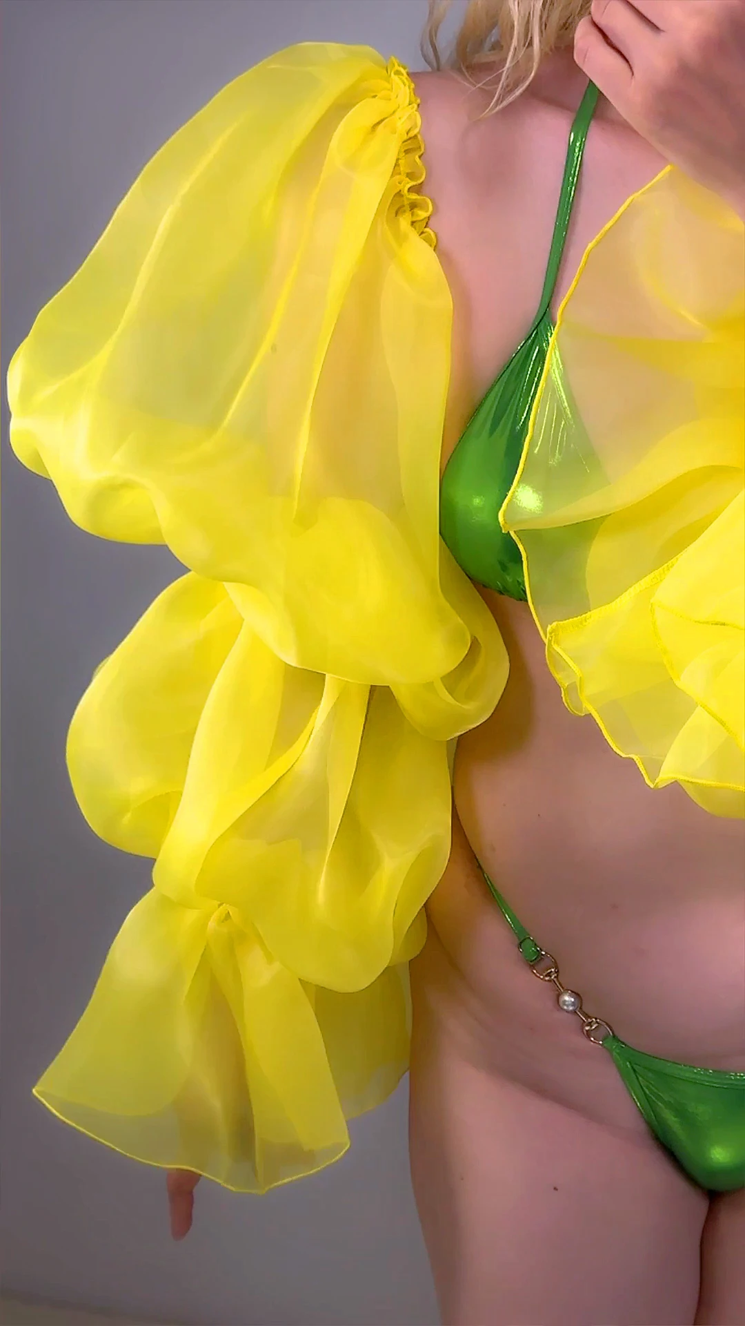 Желтые съемные перчатки без пальцев с длинными рукавами длина до плеч 100 см