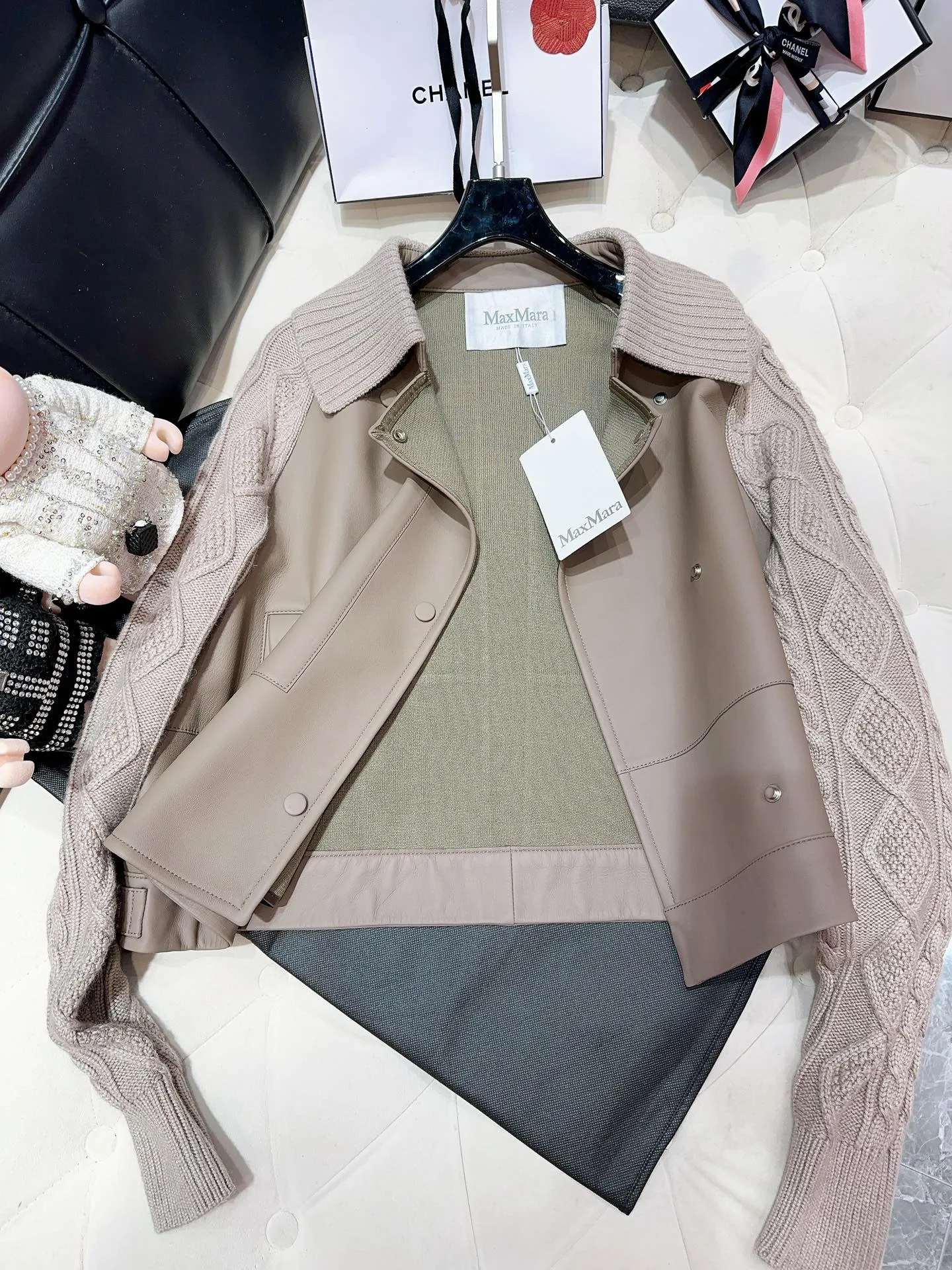 Женская куртка Max Mara |