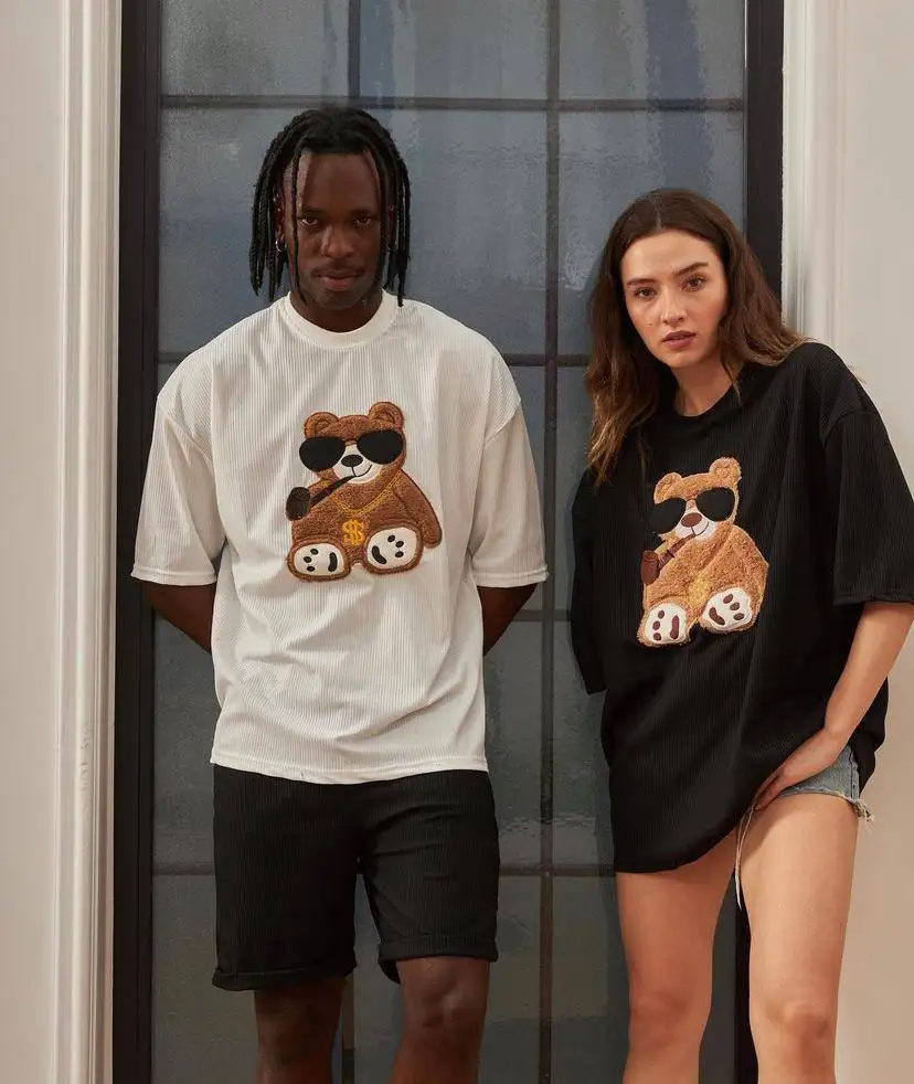 

Street Style Lovers T-shirts Unisexs