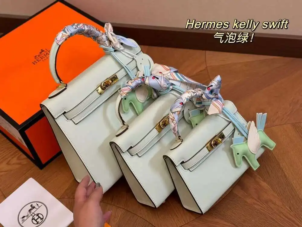 Новая Сумка На Плечах |