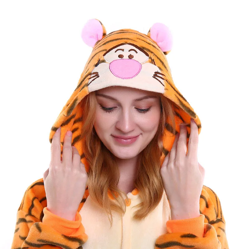 Family Kigurumi Pajamas Tigger Animal Onesie Cosplay Costume Pajamas For Kids and Adults With Slippers