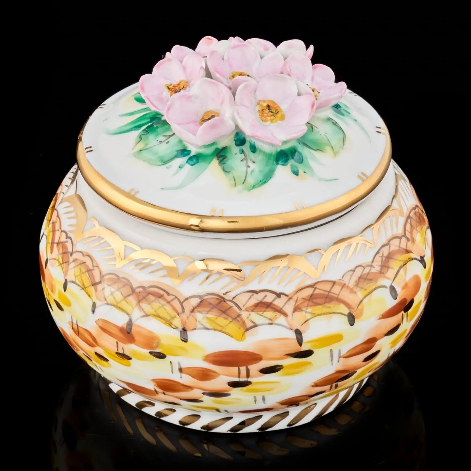 Шкатулка &quotКорзинка с цветами&quot Гжель